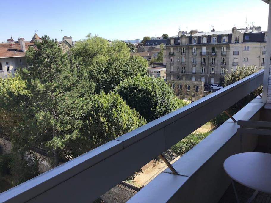 Studio- Avec Parking- Proche Cathedrale Reims Eksteriør billede